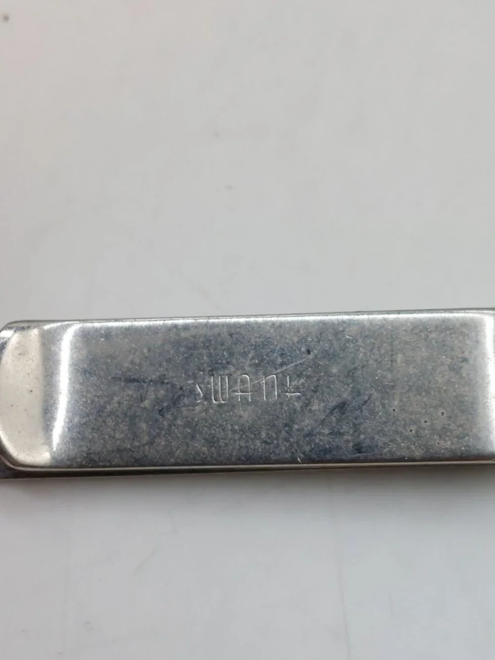 Swank Leather Silver Tone Tie Clip And Cufflinks